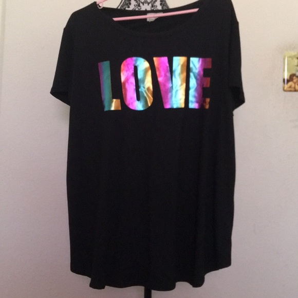 Free Kisses Tops - Beautiful LOVE Short sleeves T Shift